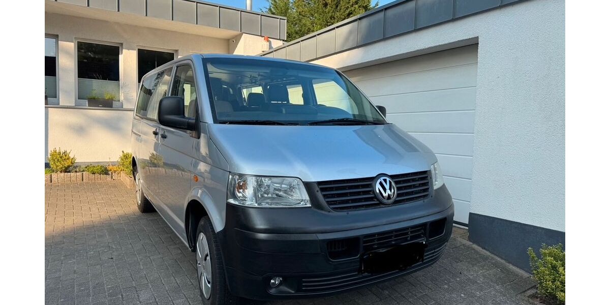 VW T5 Transporter 228.000 km 9.700 &euro; Selfkant-Süsterseel 52538