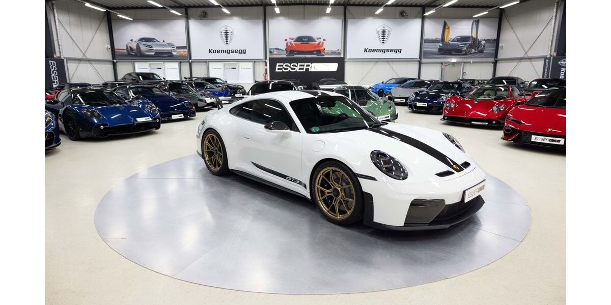 Porsche 992 3.700 km 231.900 &euro; Alsdorf / Aachen 52477