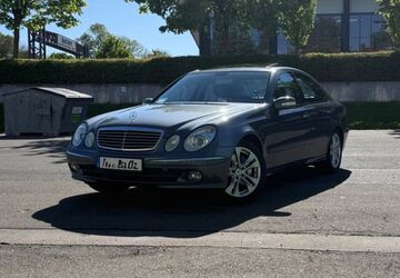 Mercedes-Benz 280 279.000 km 4.600 &euro; Aachen 52070