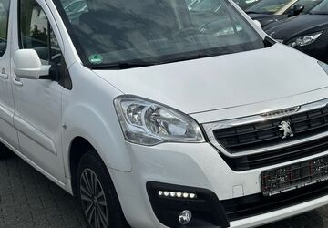 Peugeot Partner 182.000 km 6.500 &euro; Aachen 52070