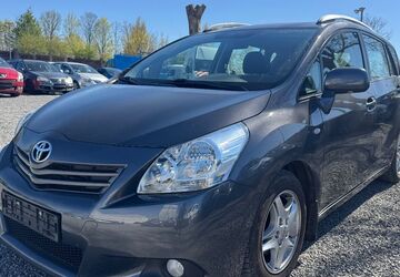Toyota Verso 209.000 km 3.600 &euro; Alsdorf 52477