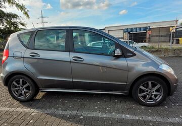 Mercedes-Benz A 180 258.450 km 2.900 &euro; Alsdorf 52477