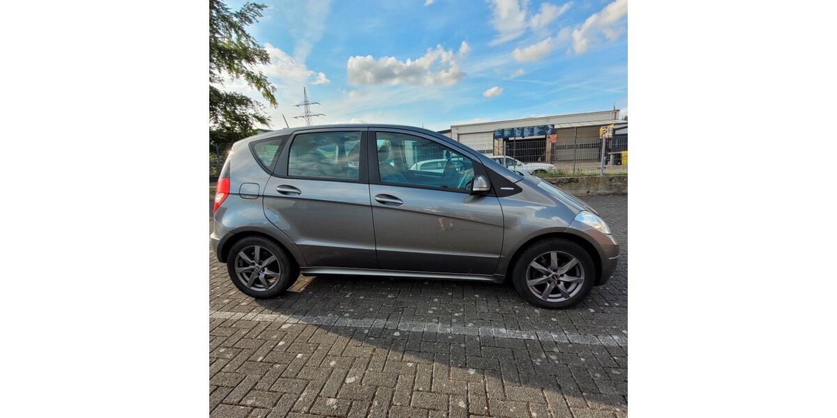 Mercedes-Benz A 180 258.450 km 2.900 &euro; Alsdorf 52477