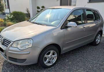 VW Polo 151.000 km 2.950 &euro; Aachen 52076