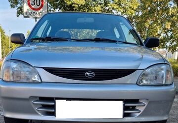 Daihatsu Charade 72.000 km 2.500 &euro; Niederzier 52382