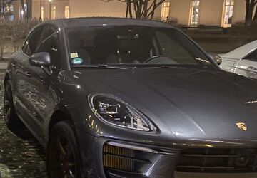 Porsche Macan 18.500 km 72.200 &euro; Aachen 52078