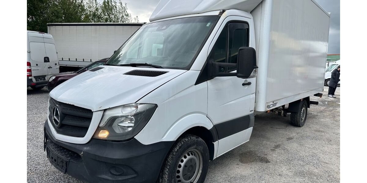 Mercedes-Benz Sprinter 379.000 km 9.800 &euro; Düren 52351
