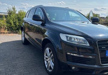 Audi Q7 185.000 km 12.700 &euro; Aachen 52080