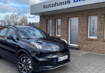 Lynk & Co 01 2.500 km 33.350 &euro; Übach-Palenberg 52531