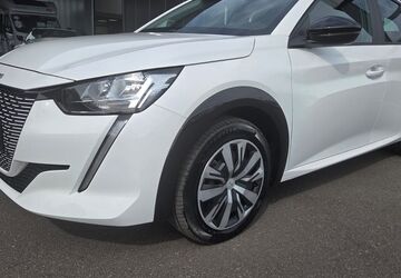 Peugeot e-208 46.400 km 15.880 &euro; Düren 52351