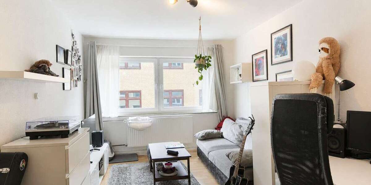 Etagenwohnung Aachen Aachen (Gemarkung) - 2 Zimmer, 76 m&sup2;, 740&euro; | Angebot:26944847