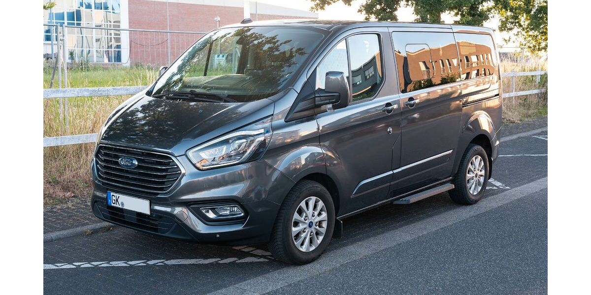 Ford Tourneo Custom 122.000 km 27.500 &euro; Übach Palenberg 52531
