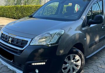 Peugeot Partner Tepee 90.000 km 5.999 &euro; Aachen 52068