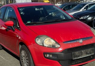 Fiat Punto Evo 136.000 km 1.900 &euro; Aachen 52070